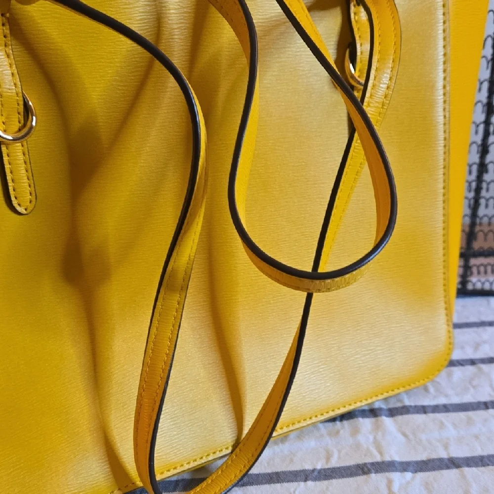 Lauren Ralph Lauren Vibrant Yellow Shoulder Bag - Picture 13 of 16